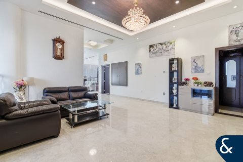 Villa in The Villa, Dubai 7 bedrooms, 650 sq.m. № 98385 - photo 13