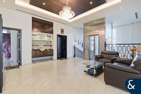 Villa in The Villa, Dubai 7 bedrooms, 650 sq.m. № 98385 - photo 12