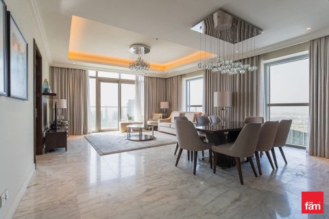 Apartamento en Downtown Dubai (Downtown Burj Dubai), Dubai, 3 dormitorios, 202.7 m², № 55713 - foto 1