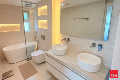 Villa en Dubai, 5 dormitorios, 529.6 m², № 55704 - foto 18