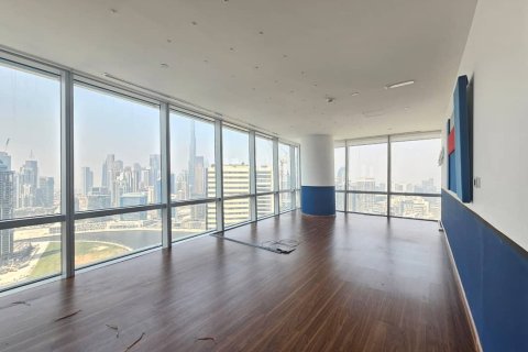 Снять в аренду офис в Бизнес-Бэе, Дубай: 650.1м², № 7975 - фото 1