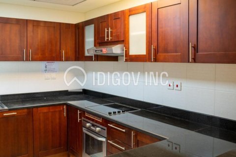 Apartamento en Jumeirah Lake Towers, Dubai, 2 dormitorios, 154 m², № 67645 - foto 3