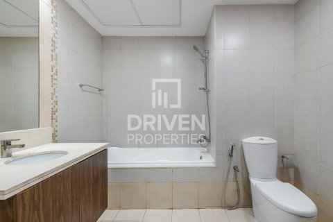 Apartment in Executive Towers, Business Bay, Dubai 2 bedrooms, 132 sq.m. № 20499 - photo 13