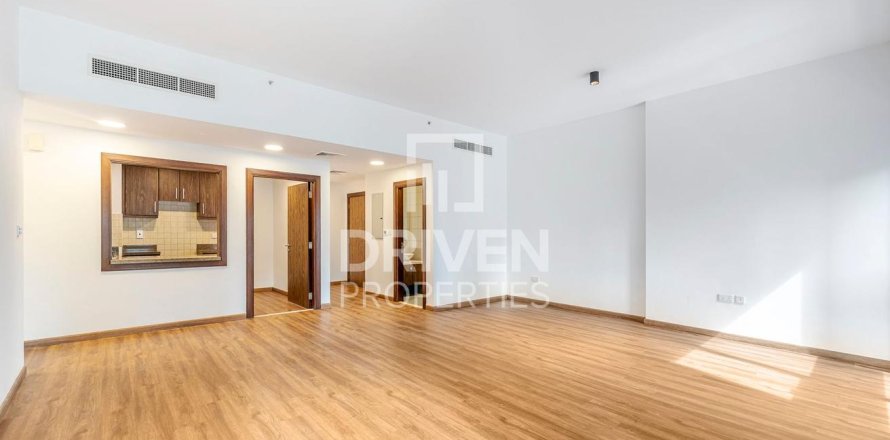 Apartment in Executive Towers, Business Bay, Dubai 2 bedrooms, 132 sq.m. № 20499