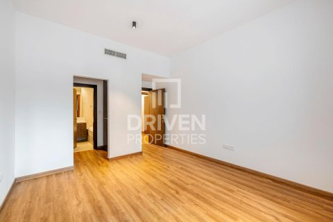 Apartment in Executive Towers, Business Bay, Dubai 2 bedrooms, 132 sq.m. № 20499 - photo 12