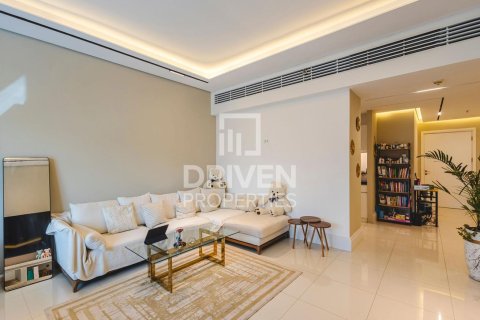 Apartment in Business Bay, Dubai 2 bedrooms, 123.75 sq.m. № 137025 - photo 7