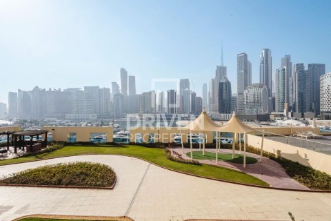Apartment in Business Bay, Dubai 2 bedrooms, 123.75 sq.m. № 137025 - photo 2