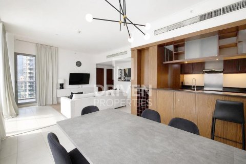 Appartement à The Residences, Downtown Dubai (Downtown Burj Dubai), Dubai, 2 chambres, 121.89 m², № 136995 - photo 4