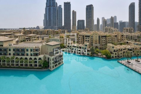 Appartement à The Residences, Downtown Dubai (Downtown Burj Dubai), Dubai, 2 chambres, 121.89 m², № 136995 - photo 16