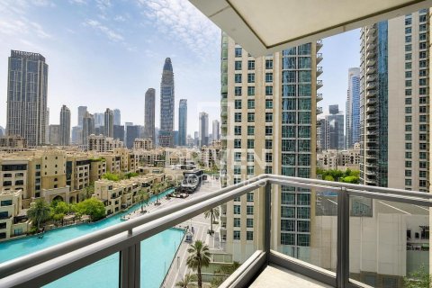 Appartement à The Residences, Downtown Dubai (Downtown Burj Dubai), Dubai, 2 chambres, 121.89 m², № 136995 - photo 17
