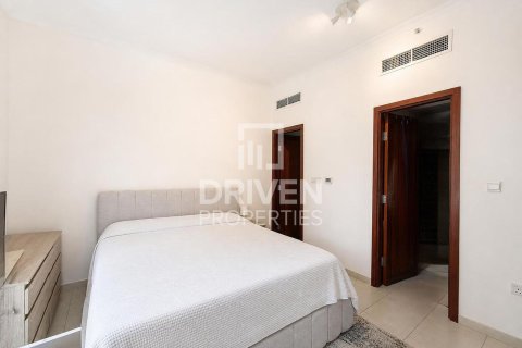 Appartement à The Residences, Downtown Dubai (Downtown Burj Dubai), Dubai, 2 chambres, 121.89 m², № 136995 - photo 12