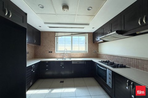 Villa en Dubai, 3 dormitorios, 526.8 m², № 58374 - foto 8