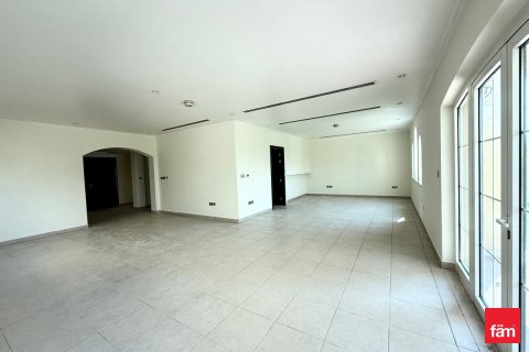 Villa en Dubai, 3 dormitorios, 526.8 m², № 58374 - foto 6