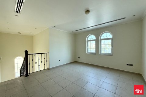 Villa en Dubai, 3 dormitorios, 526.8 m², № 58374 - foto 10
