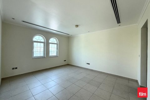 Villa en Dubai, 3 dormitorios, 526.8 m², № 58374 - foto 9