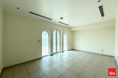Villa en Dubai, 3 dormitorios, 526.8 m², № 58374 - foto 12
