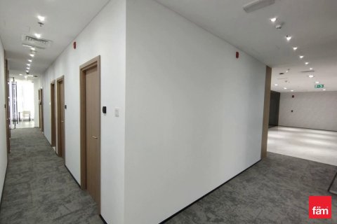 Office in Business Bay, Dubai 392.9 sq.m. № 41605 - photo 3
