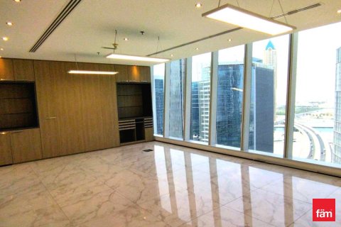 Office in Business Bay, Dubai 392.9 sq.m. № 41605 - photo 1
