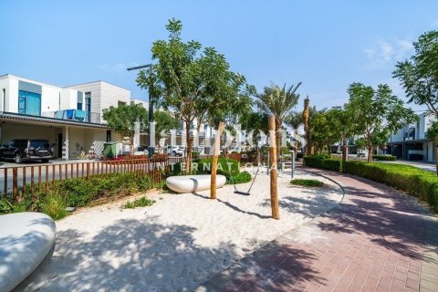 Townhouse in Arabian Ranches 3, Dubai 3 bedrooms, 128.57775200 sq.m. № 124305 - photo 7
