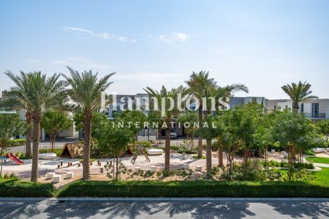 Townhouse in Arabian Ranches 3, Dubai 3 bedrooms, 128.57775200 sq.m. № 124305 - photo 4