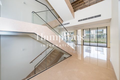 Villa in Maple at Dubai Hills Estate, Dubai Hills Estate, Dubai 5 bedrooms, 659.14678500 sq.m. № 124309 - photo 25