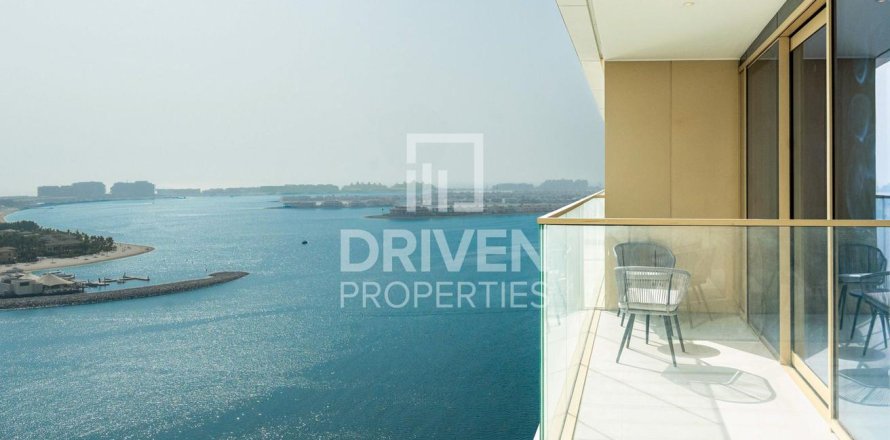 Apartment in EMAAR Beachfront, Dubai Harbour, Dubai 2 bedrooms, 116.96 sq.m. № 128025