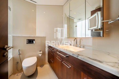 Apartment in The Address Sky View Towers, Downtown Dubai (Downtown Burj Dubai), Dubai 3 bedrooms, 187.76 sq.m. № 128028 - photo 24