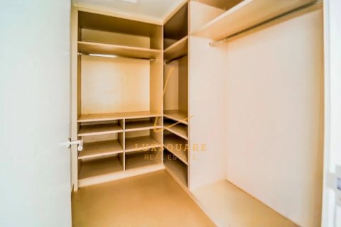 Снять в аренду виллу в Дубай Хилс Эстейт, Дубай: 3 спальни, 194м², № 90100 - фото 9