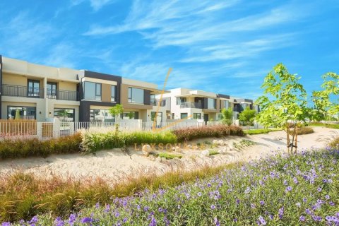 Вилла в Дубай Хилс Эстейт, Дубай, 3 спальни, 194м², № 90100