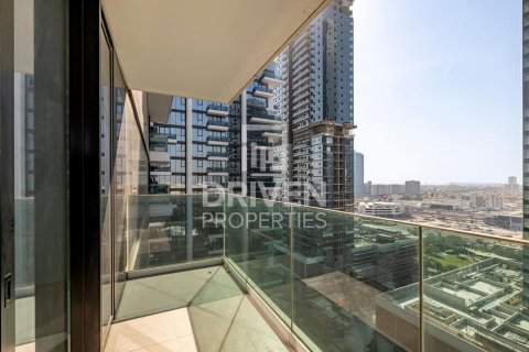 Apartment in Bur Dubai, Dubai 1 bedroom, 85.84 sq.m. № 135780