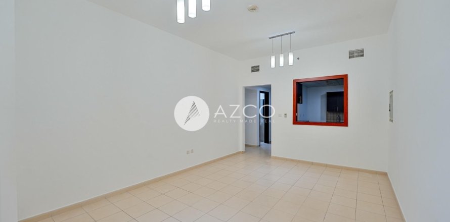 Apartment in Seasons Community, Jumeirah Village Circle, Dubai 2 bedrooms, 116.9 sq.m. № 37815