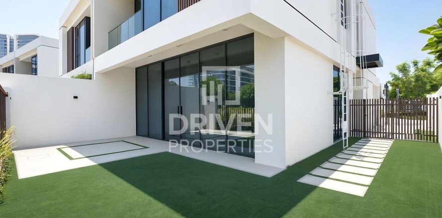 Townhouse in District One, Mohammed Bin Rashid City, Dubai 4 bedrooms, 312.25 sq.m. № 137101