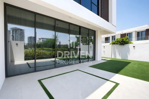 Townhouse in District One, Mohammed Bin Rashid City, Dubai 4 bedrooms, 312.25 sq.m. № 137101 - photo 3