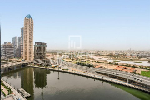 Apartment in Urban Oasis, Business Bay, Dubai 3 bedrooms, 176.52 sq.m. № 137103 - photo 16