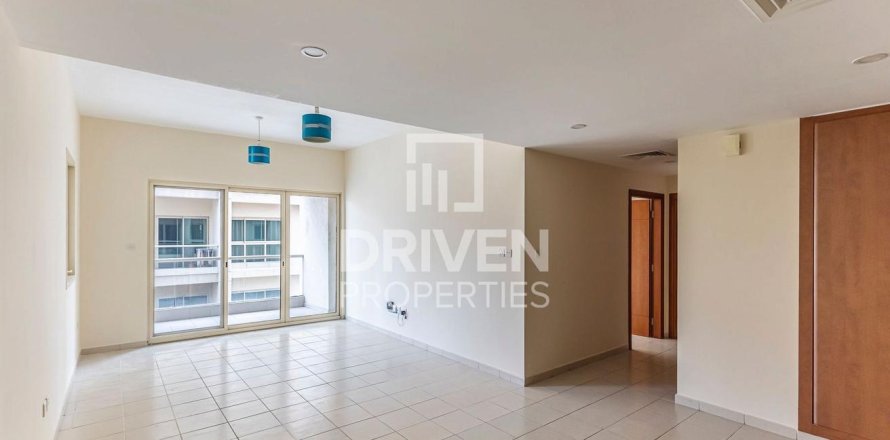 Apartment in Greens, Dubai 2 bedrooms, 107.4 sq.m. № 137095