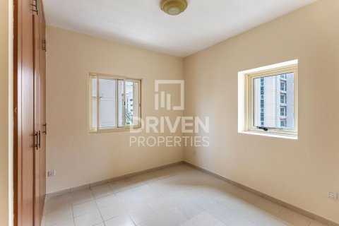 Apartment in Greens, Dubai 2 bedrooms, 107.4 sq.m. № 137095 - photo 10