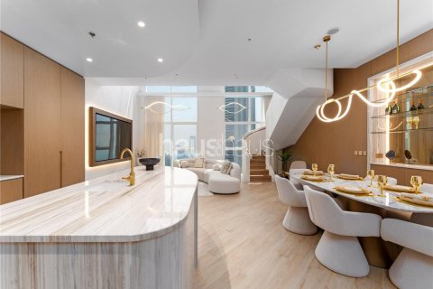 شقة في Central Park Tower, DIFC, دبي 3 غرف نوم, 230 م² رقم 43890 - صورة 1