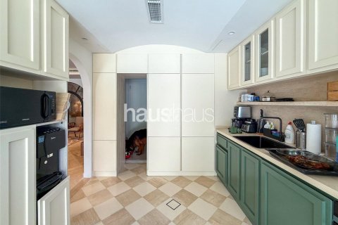 Villa in The Springs, Dubai 3 bedrooms, 218 sq.m. № 43881 - photo 11