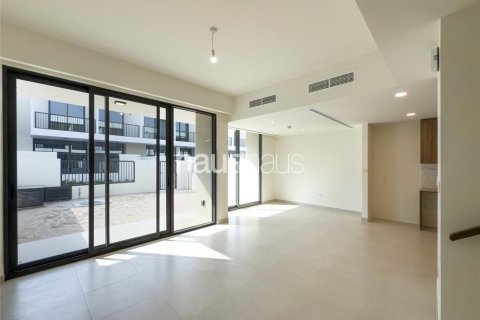 Maison de ville à Town Square, Dubai, 3 chambres, 190 m², № 43894 - photo 2