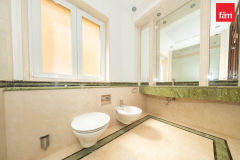 Bureau à Umm Suqeim, Dubai, 1393.5 m², № 137516 - photo 14