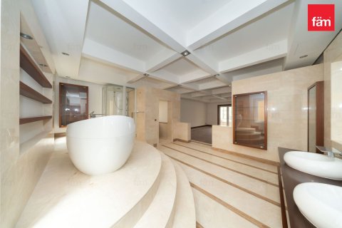 Bureau à Umm Suqeim, Dubai, 1393.5 m², № 137516 - photo 13
