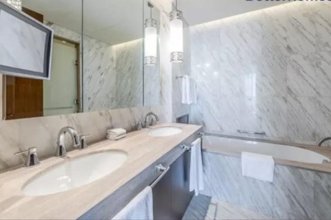 Снять в аренду квартиру в Даунтаун Дубай (Даунтаун Бурдж Дубай), Дубай: 3 спальни, 207.8м², № 77160 - фото 11