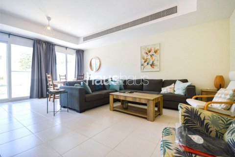 Villa in The Springs, Dubai 3 bedrooms, 228 sq.m. № 43607 - photo 1