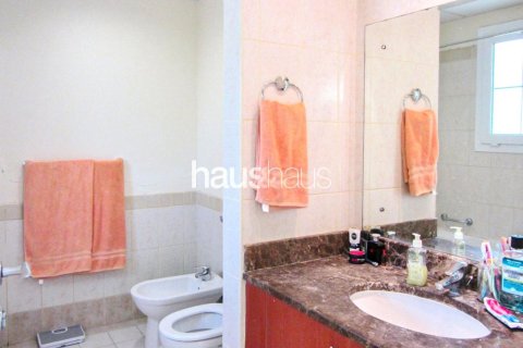 Villa in The Springs, Dubai 3 bedrooms, 228 sq.m. № 43607 - photo 11