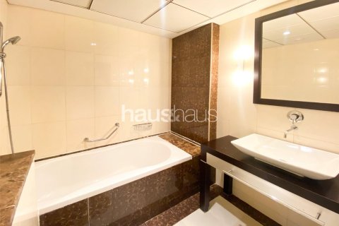 Apartamento en Jumeirah Lake Towers, Dubai, 1 dormitorio, 94 m², № 43618 - foto 11