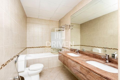 Apartamento en Dubai Marina, Dubai, 2 dormitorios, 124.4 m², № 138802 - foto 11