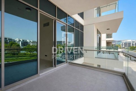 Apartment in Meydan, Dubai 2 bedrooms, 142.61 sq.m. № 138803 - photo 13