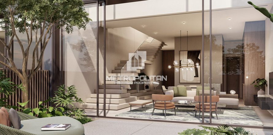 Villa in Nad Al Sheba 1, Nadd Al Sheba, Dubai 6 bedrooms, 661 sq.m. № 72607