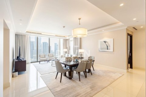 Купить квартиру в The Address Residence Fountain Views, Даунтаун Дубай (Даунтаун Бурдж Дубай), Дубай: 3 спальни, 203м², № 65005 - фото 3