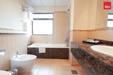 Apartment in Dubai Marina, Dubai 3 bedrooms, 176.5 sq.m. № 13958 - photo 15